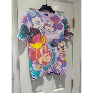 NWT Tokyo Disney Resort Limited T-shirt Short sleeve Minnie Japan SMALL